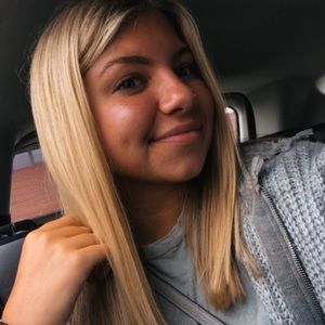 Meet your Posher, Mckenna